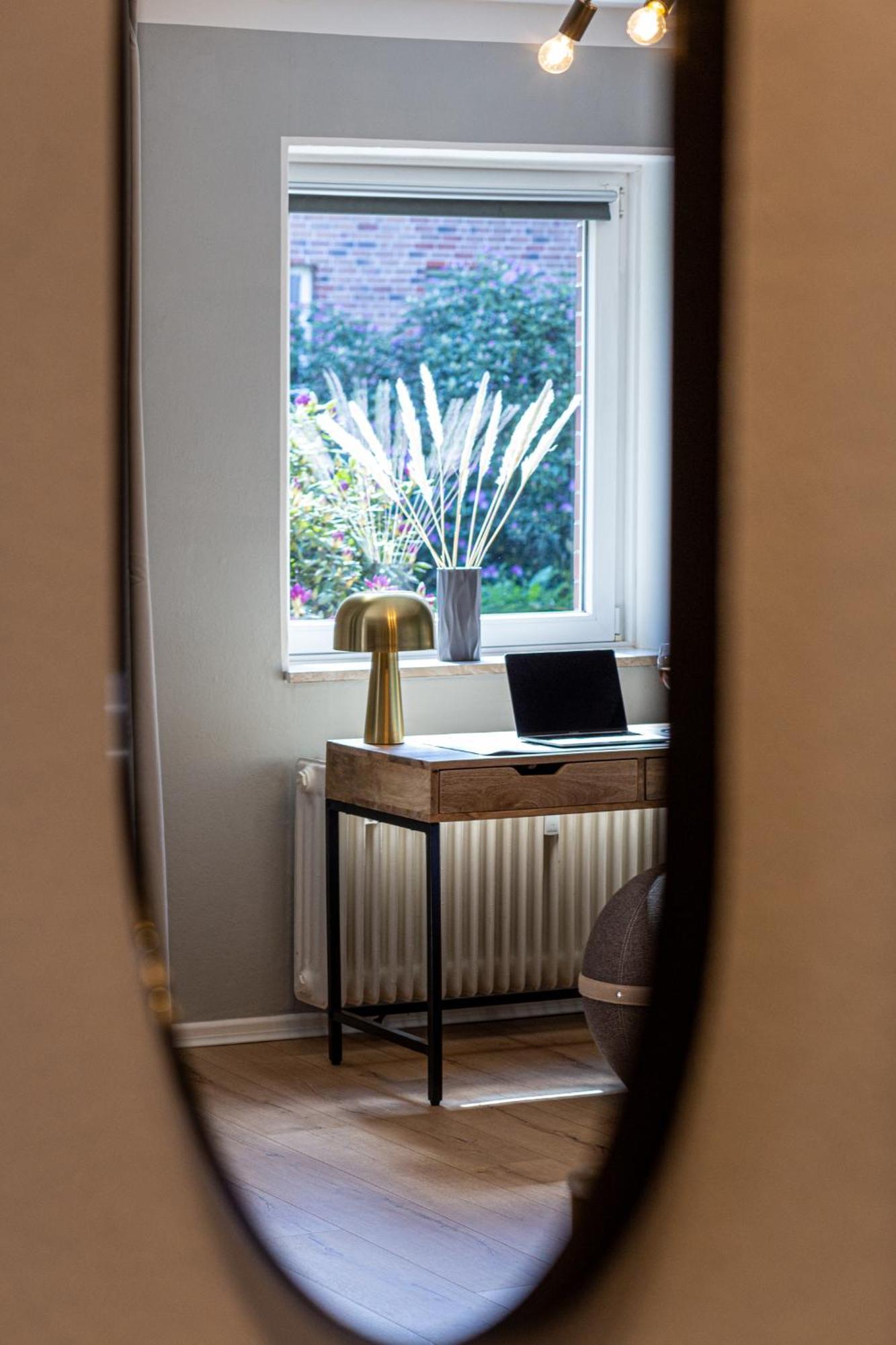 Have-A-Nice-Stay - Nahe Bahnhof Ahrensburg - 20 Minuten Nach Hamburg - Trotzdem Ruhig Gelegen - 6 Minuten Zu Fuss Ins Zentrum Ahrensburg - Modern Eingerichtet ภายนอก รูปภาพ
